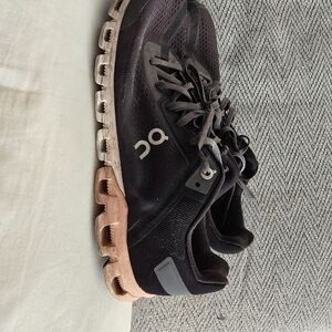 OC Running Black Sneakers